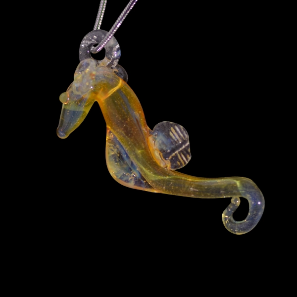 pendentif hippocampe sun space