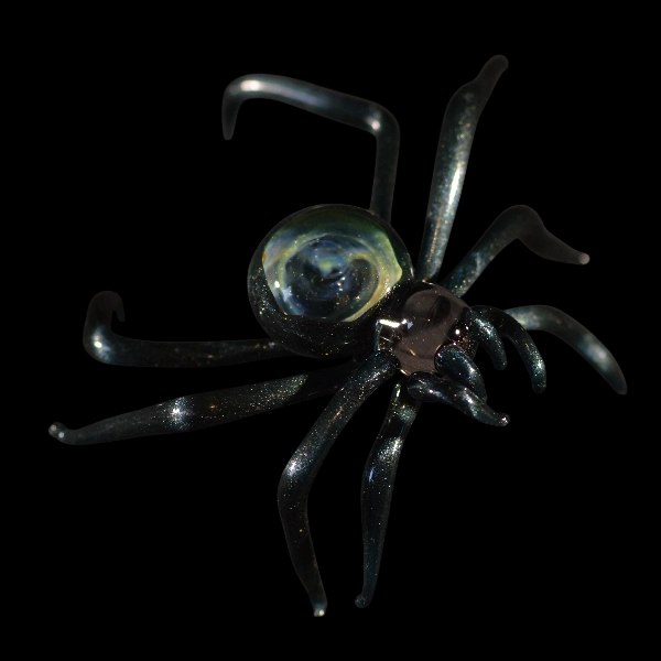 figurine aus Glas spider space